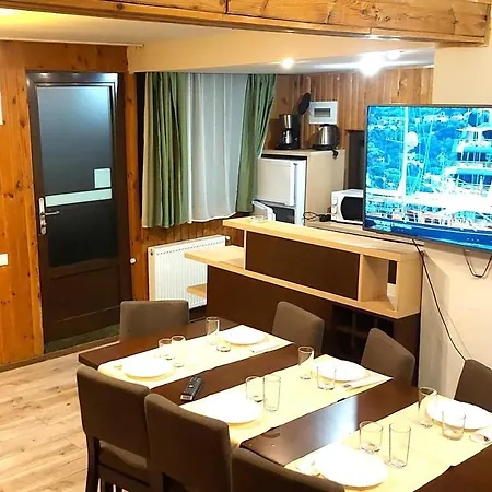 Aparthotel Traveland Club Resort Poiana Brasov 3*